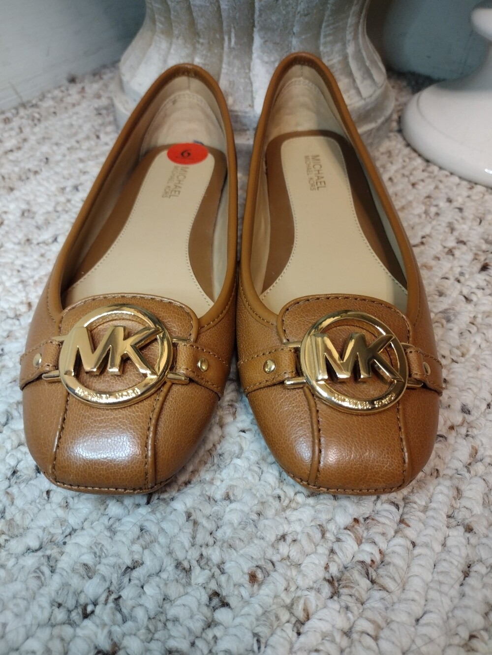Michael Kors Fulton Light Brown Gold Logo Decorated Moccasin - Picture 3 of 7